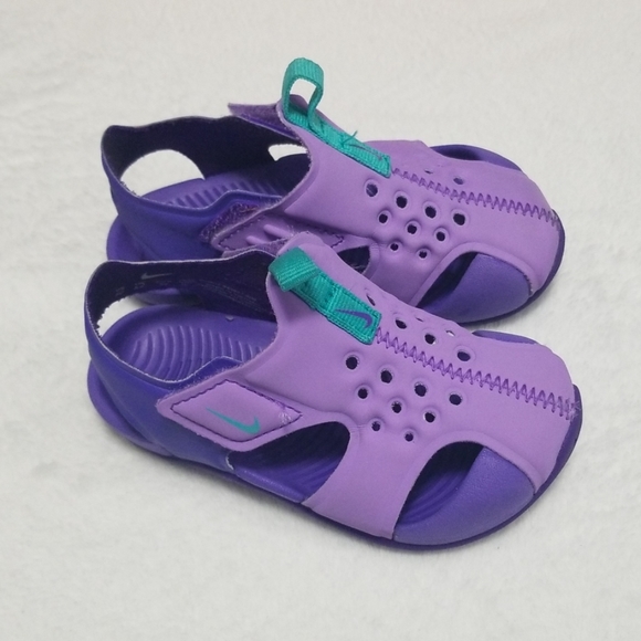 nike sandals 6c